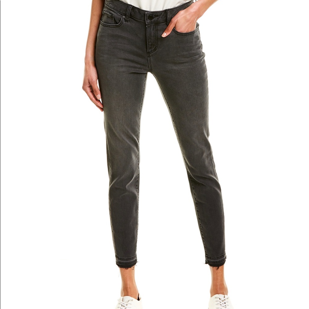 Two By Vince Camuto Jeans